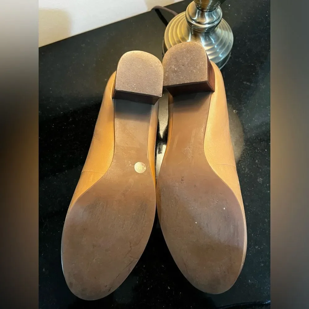 Tory Burch blush pink pumps heels
